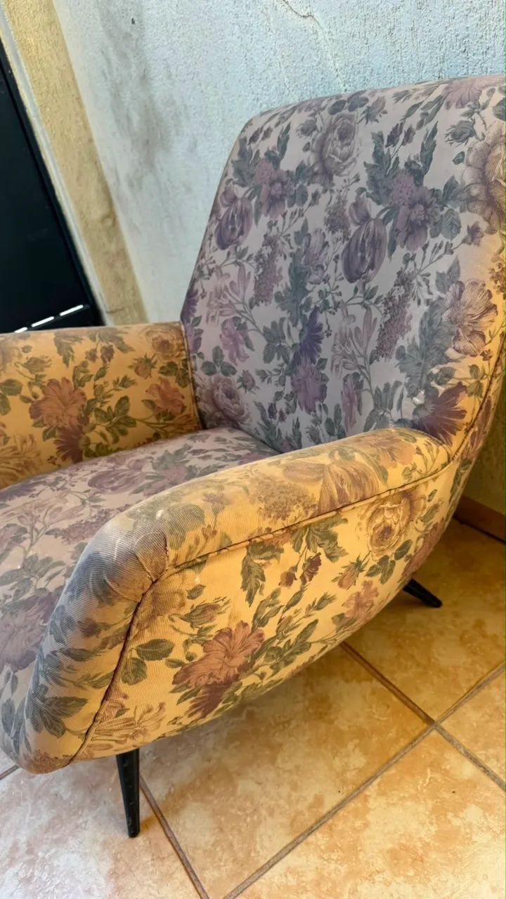Poltrona vintage anos 60 pés palito  - Foto 2