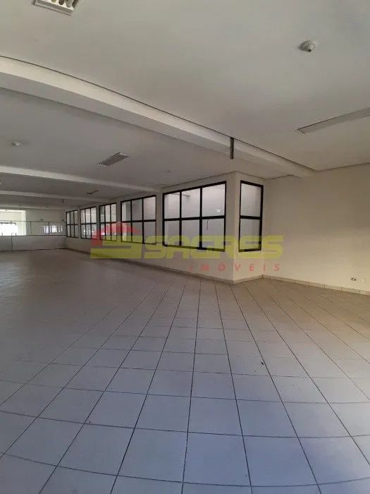 Sala Comercial com 200m² Por R$ 6.000,00 - Foto 5