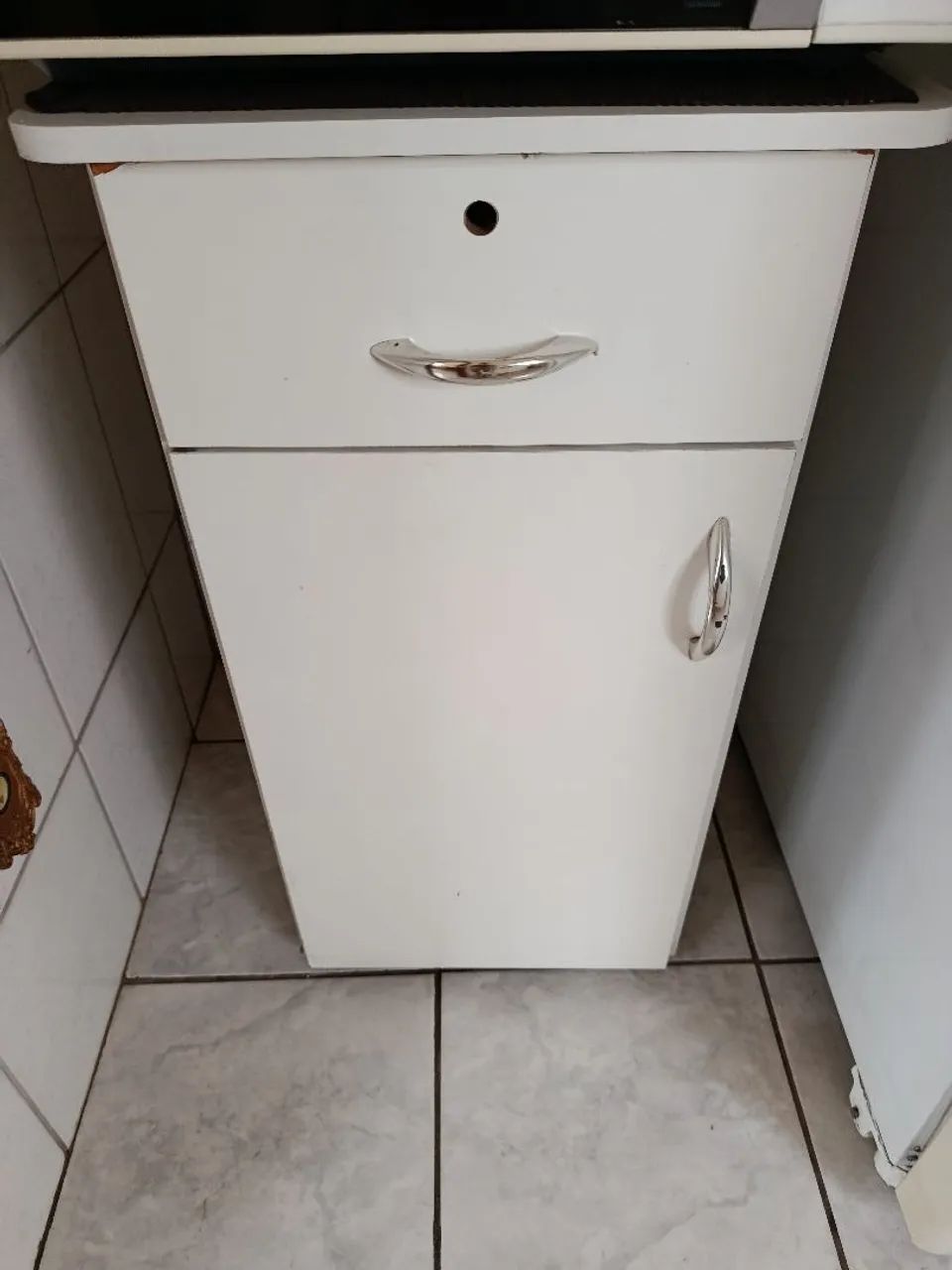 Armário cozinha.
