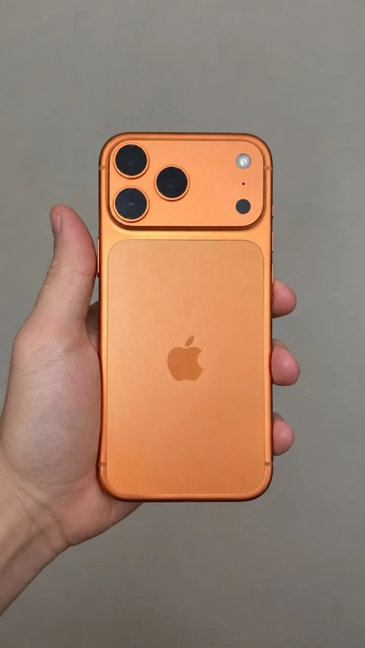 iPhone 17 Pro Max - 256 GB - Bateria 93%