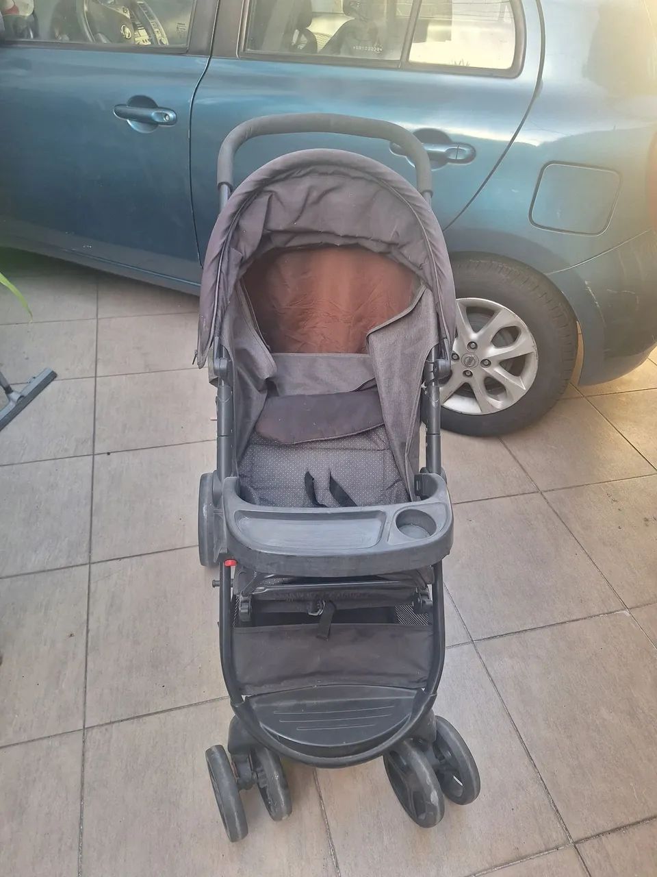 Carrinho de bebe + bebê conforto COSCO