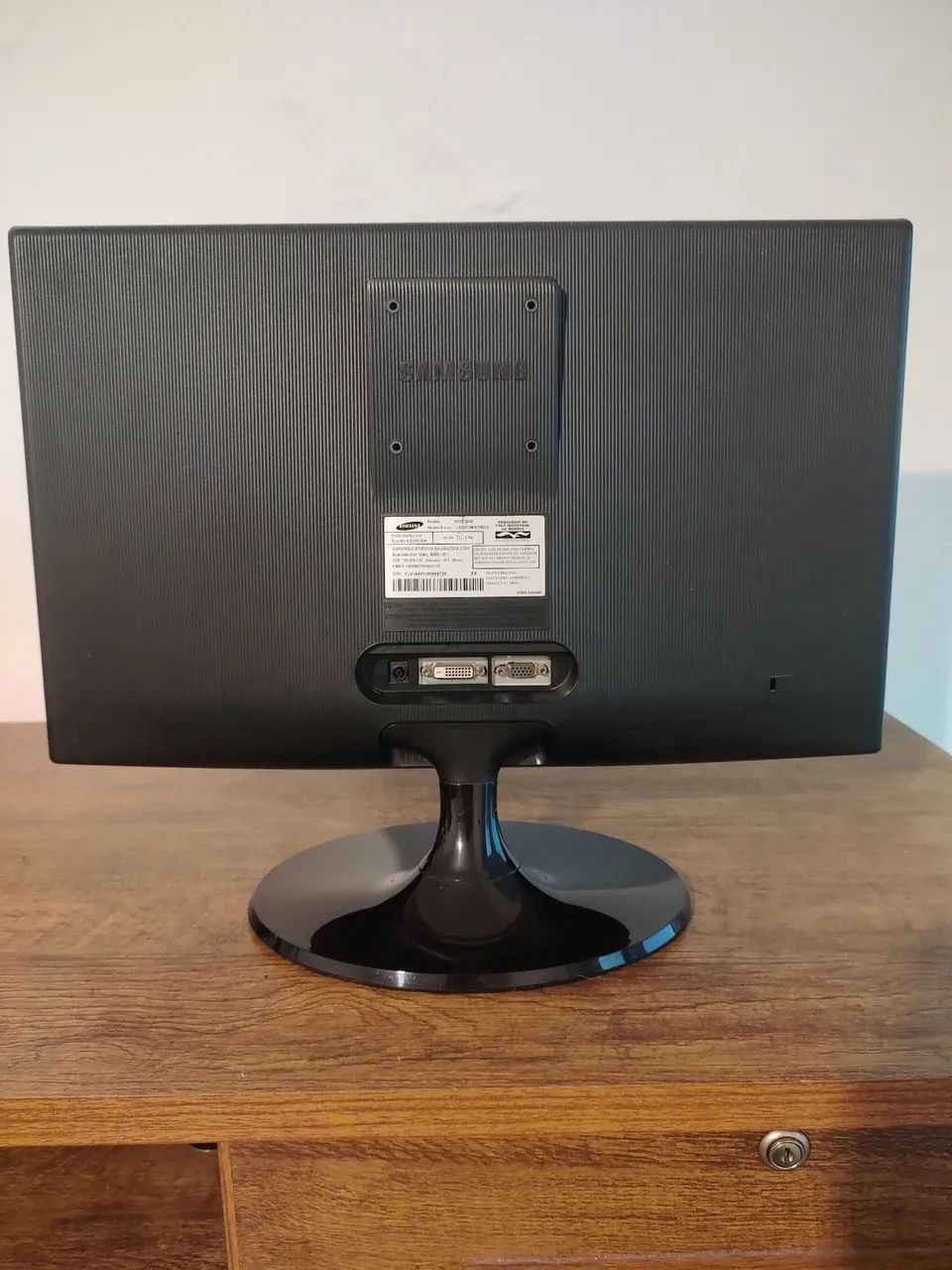 Monitor Samsung 21,5 Led. S22C300f - Foto 3