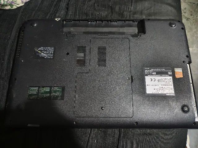 Toshiba Satelite S75-A7334 - Foto 3