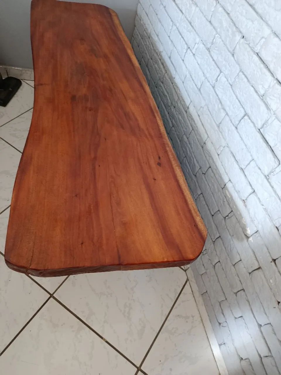 Vende-se duas mesas em Madeira Rústica - Foto 4