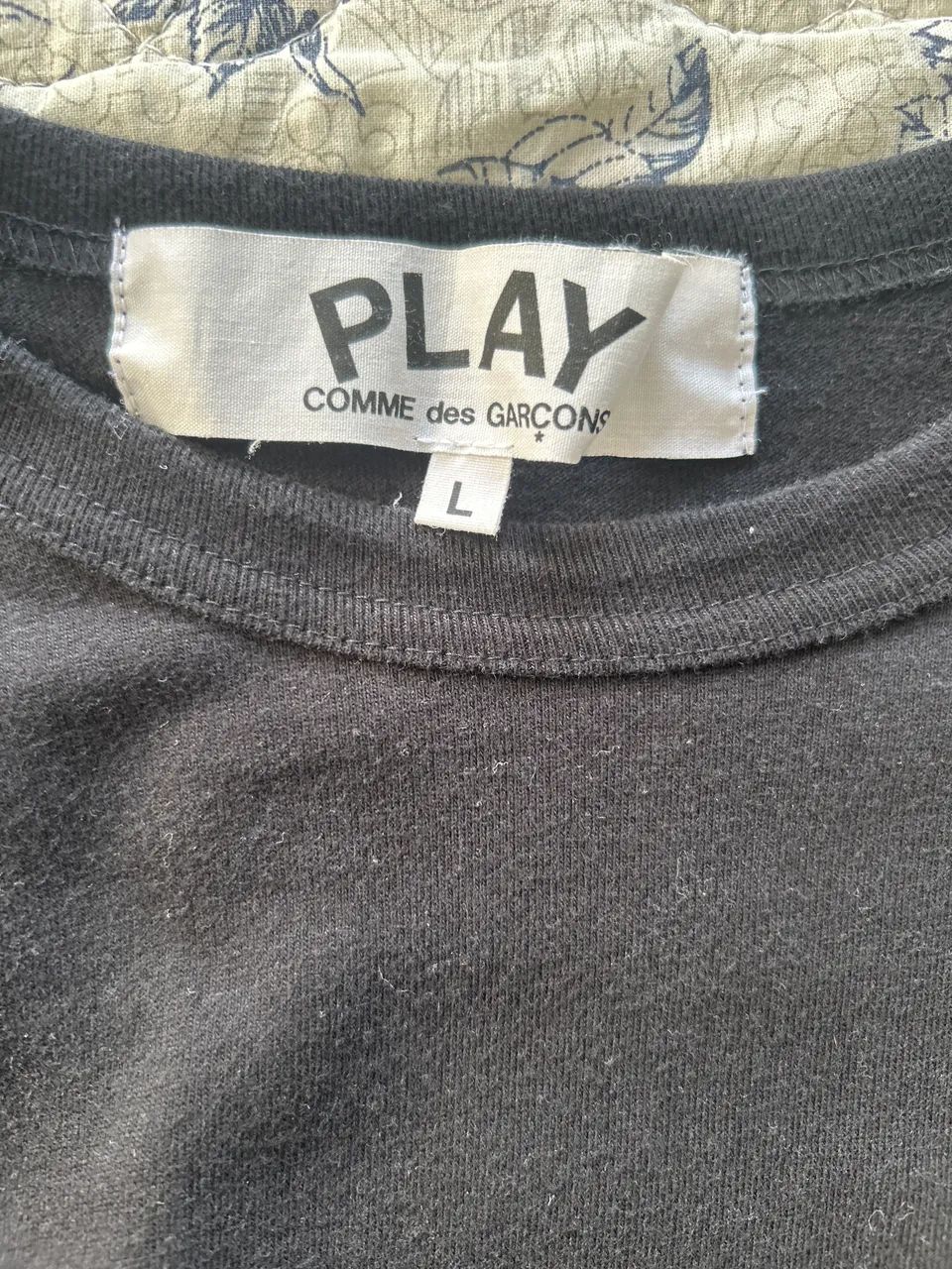 Camiseta Comme Des Garçons - Foto 3
