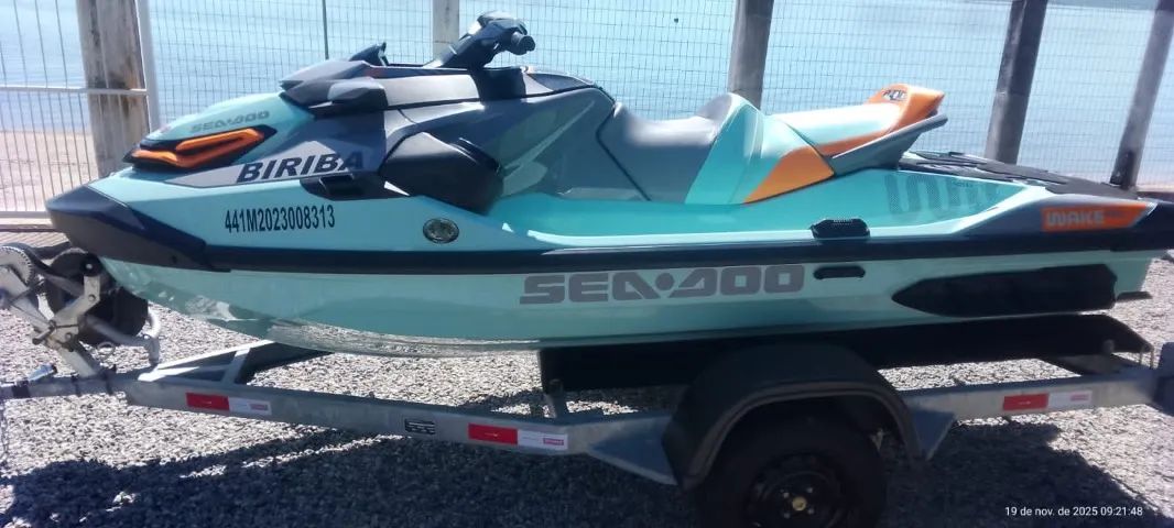 jet wake pro 230 ano 2023