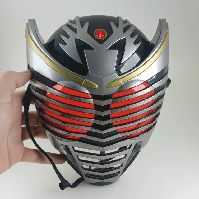 Máscara Kamen Rider Bandai (cód 007) - Foto 5