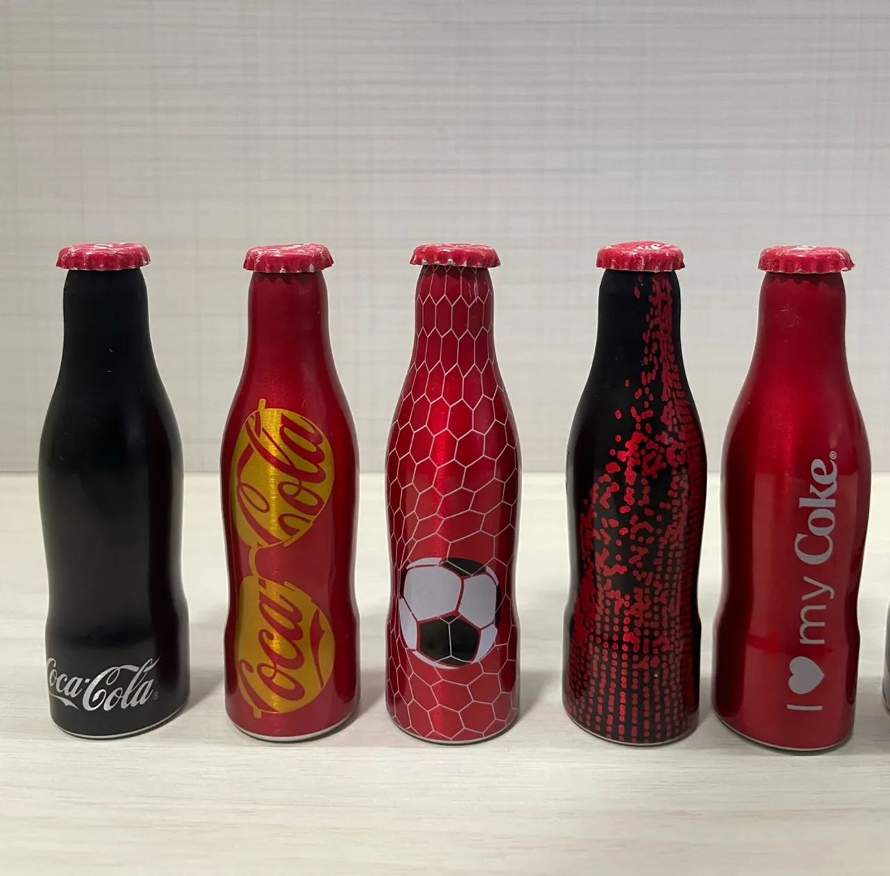 Garrafinhas Coca-Cola colecionáveis 11 unidades  - Foto 3