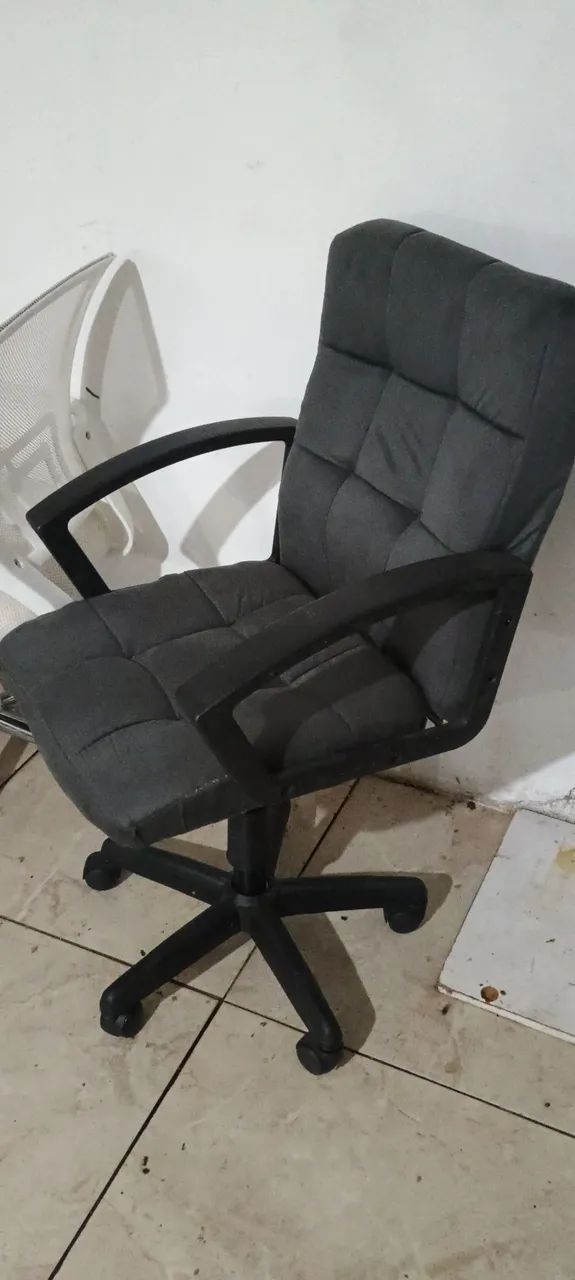 Cadeira de escritório modelo presidente  - Foto 2