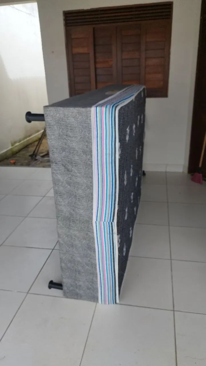 Cama box casal super resistente (pouco usado) - Foto 3