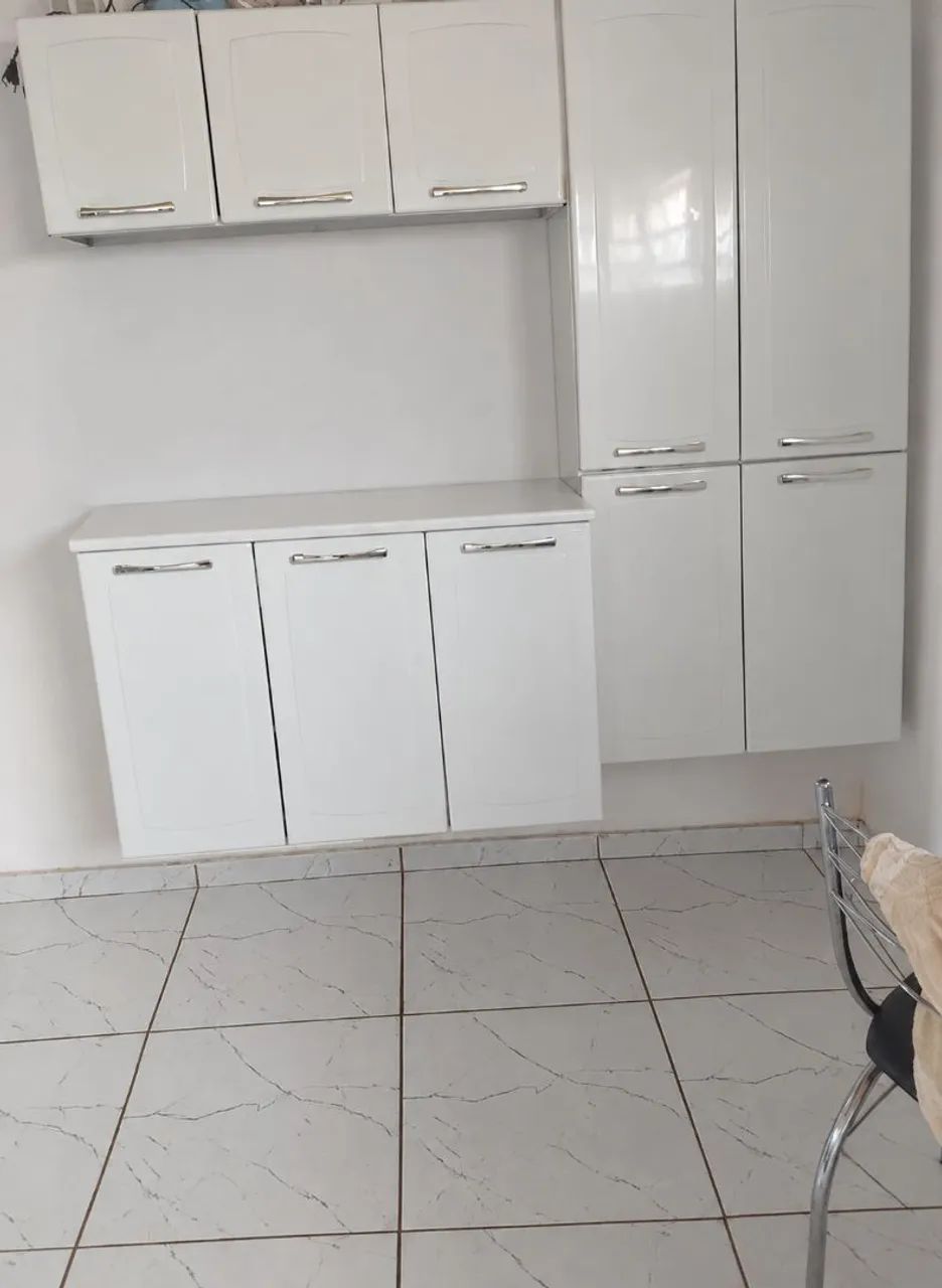 VENDO ESSE JOGO DE ARMÁRIO DE AÇO 