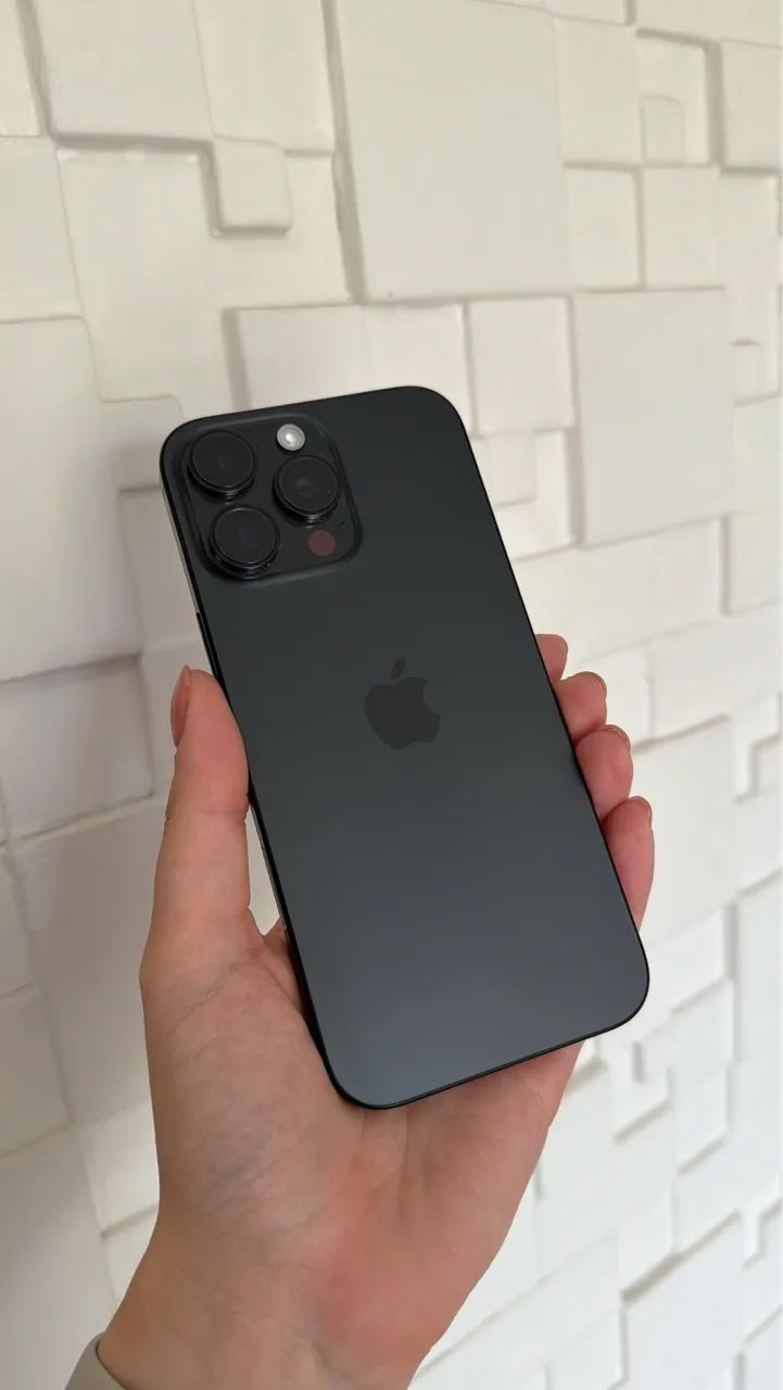 SKYLRK iPhone16 PRO MAX ブラック KaBuM Aperte o K e evolua em Tecnologia e Games