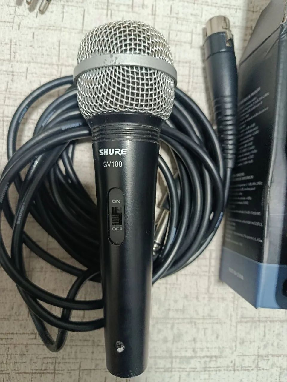Vendo microfone shure SV 100,máquina de fumaça, interface de áudio 