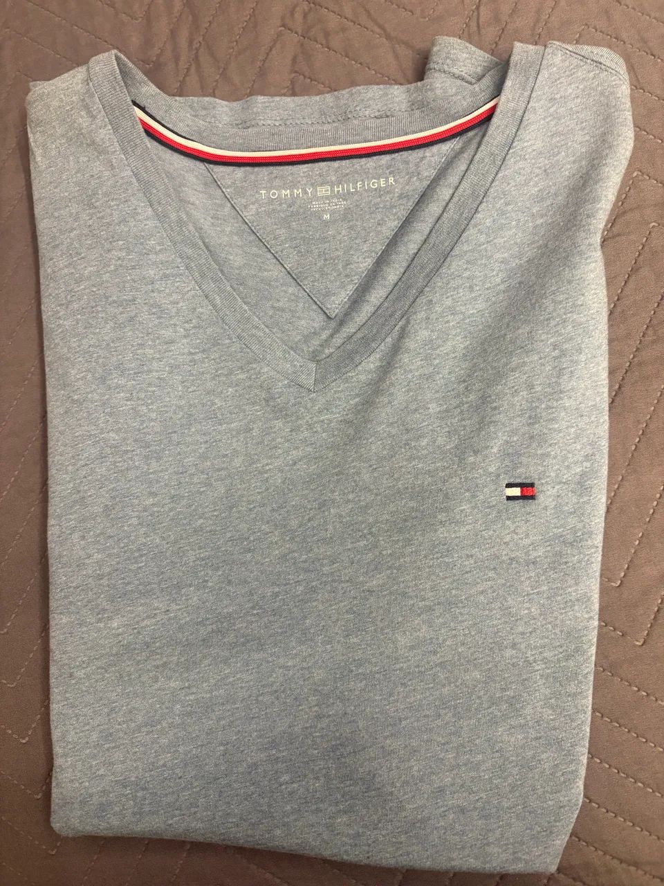 Camisa TOMMY HILFIGER gola V tam M