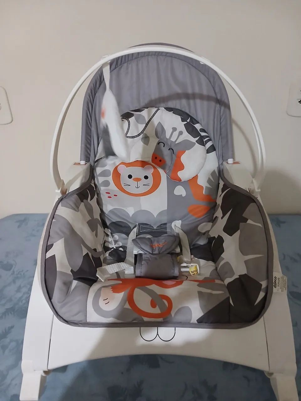Cadeira de balanço infantil