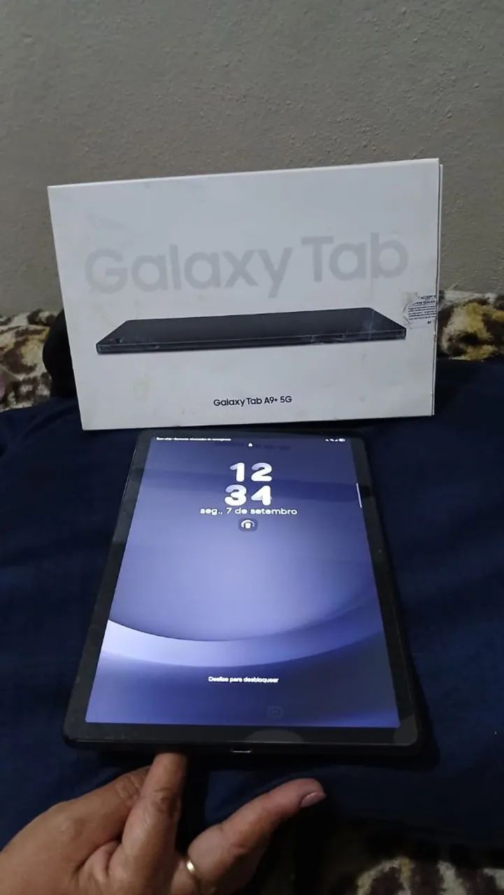 Tablet Galaxy A9+5G c/ caixa + caneta touch + mouse e teclado bluetooth