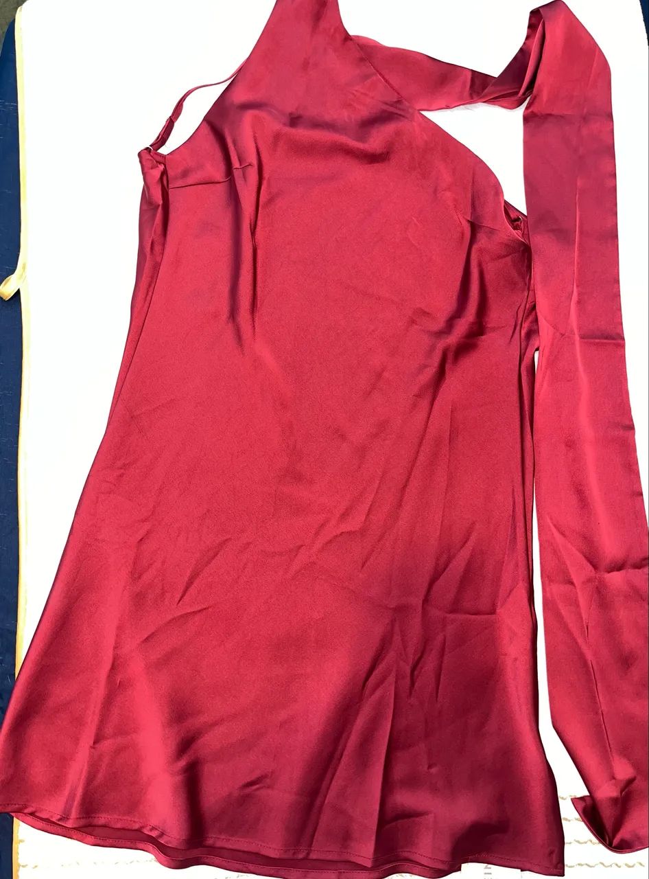 Vestido vermelho de cetim  - Foto 2