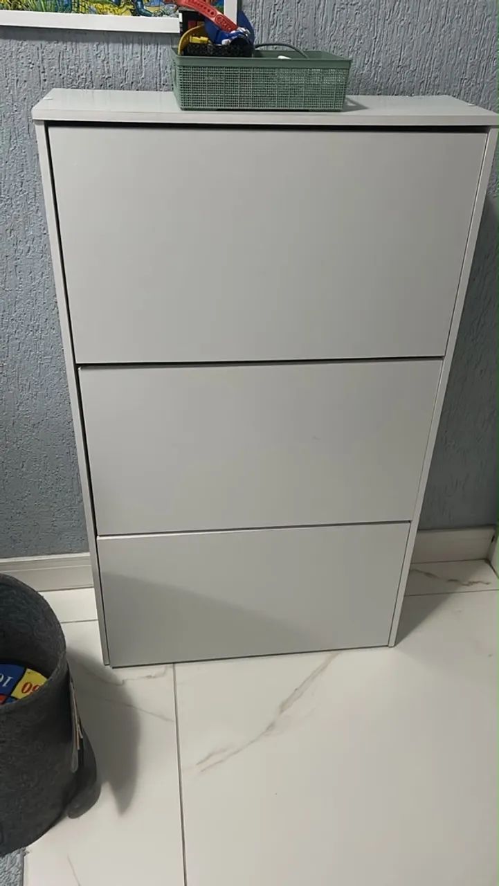 Sapateira, prateleiras, nichos 