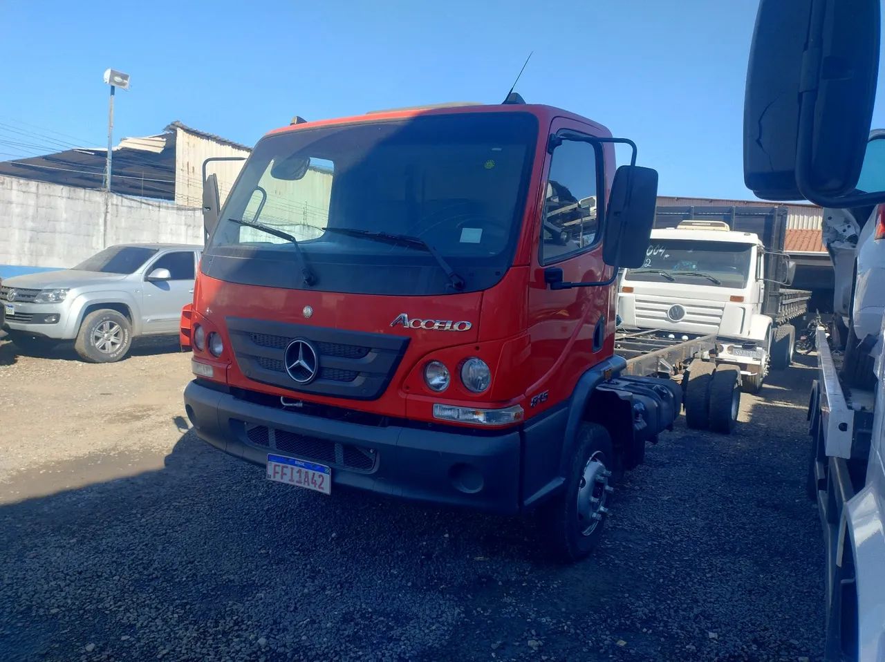 MB acelo 815 plataforma  - Foto 2