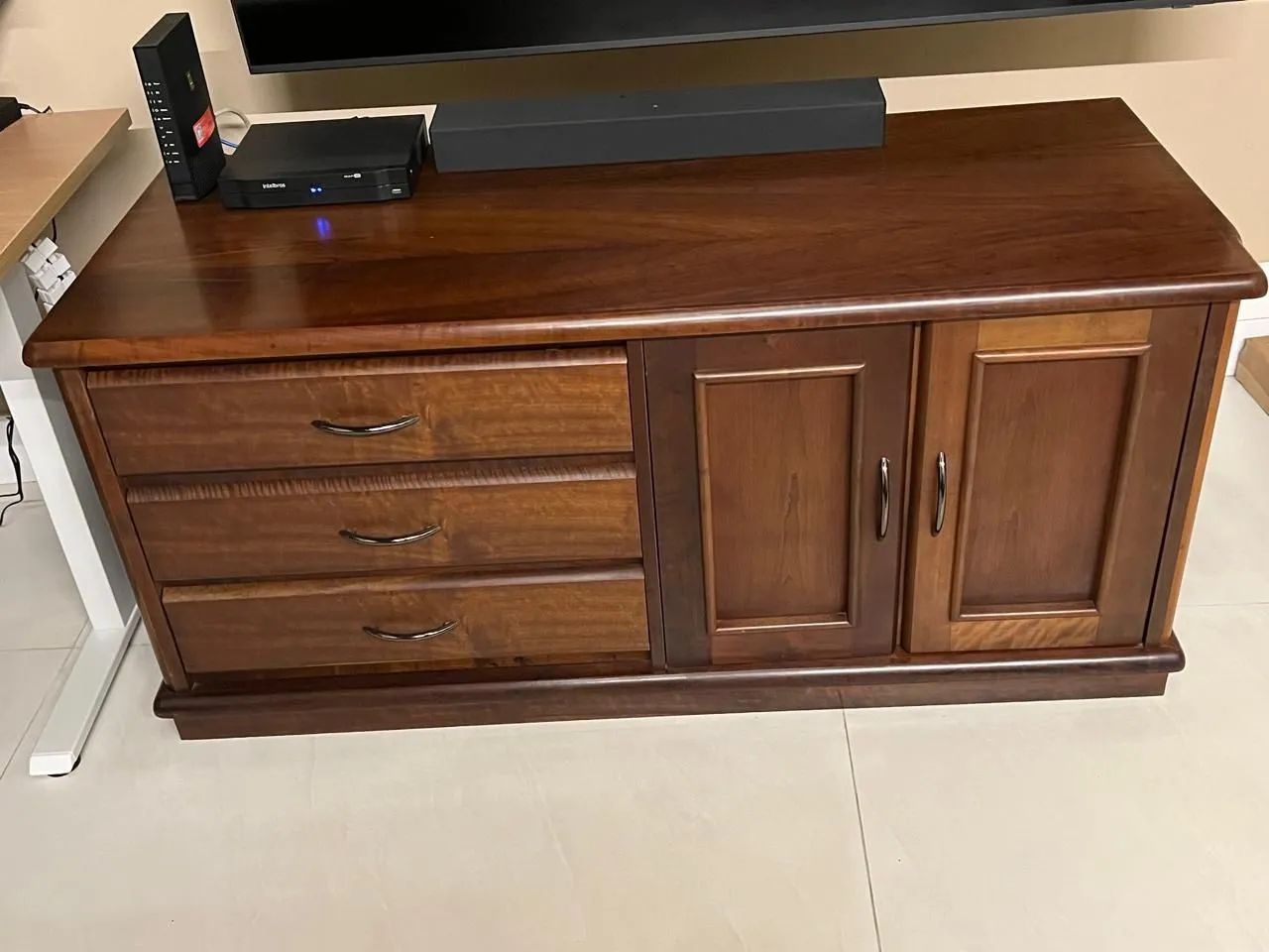Rack madeira embuia 