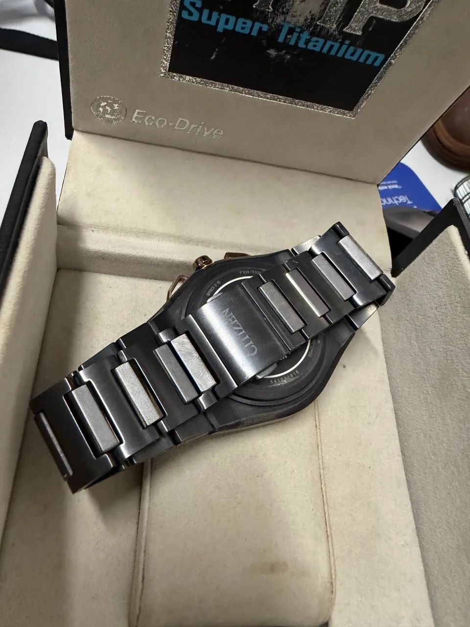 citizen satellite wave  titanium - Foto 4