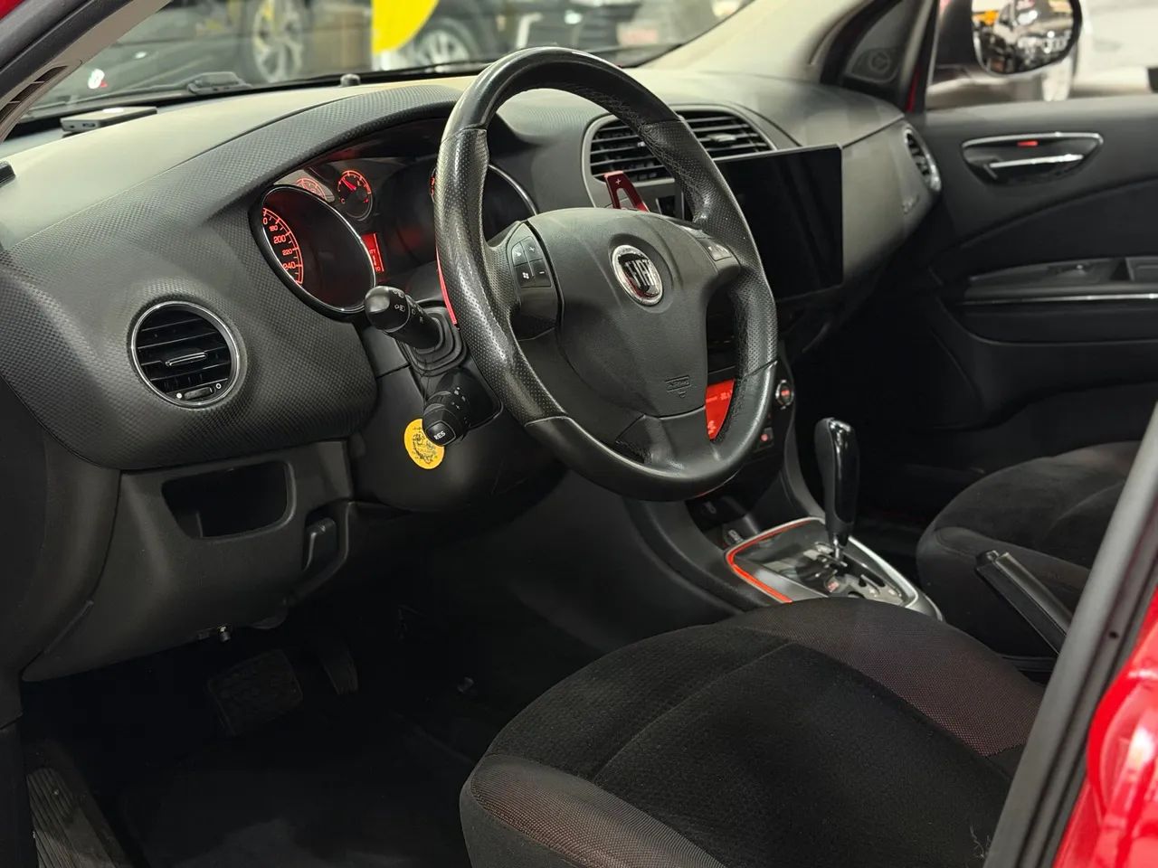 Fiat Bravo Absolute Dualogic 1.8 Flex 16V 5P 2011 - Foto 5