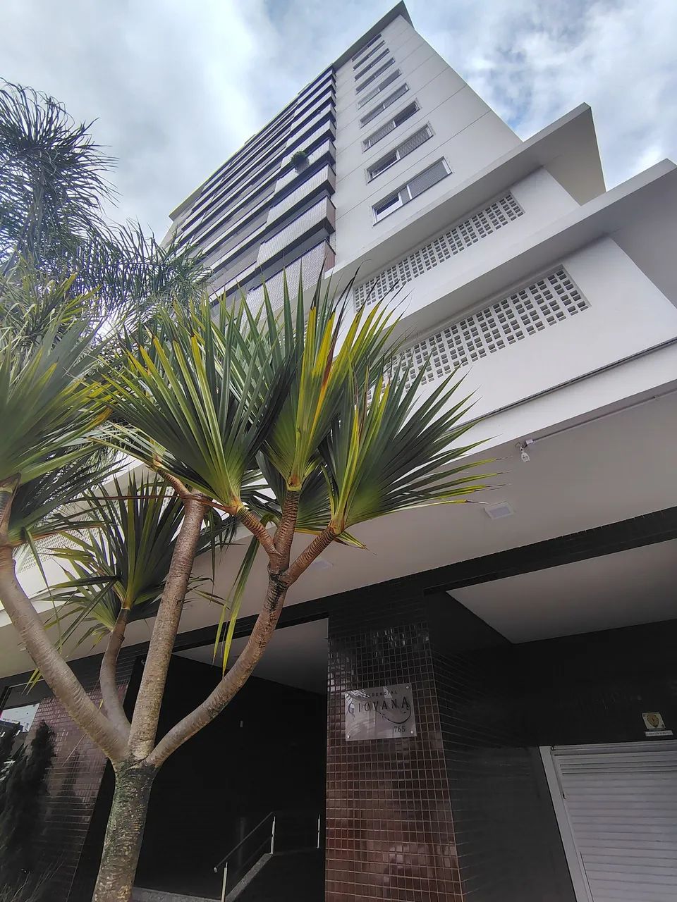 Residencial Giovana ( 3 dormitórios sendo 2 suítes) - Foto 2