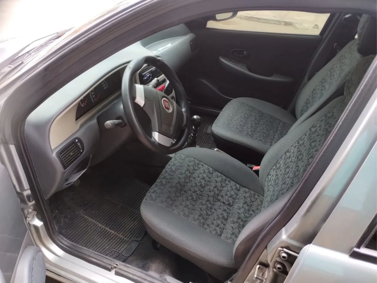 Fiat Palio Celebration 1.0 Fire Flex 8V 4P 2008 - Foto 3