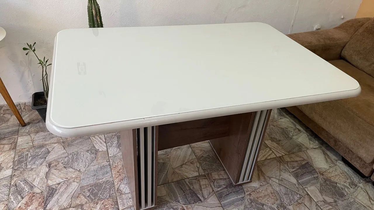 Vendo Mesa de jantar super conservada  - Foto 4