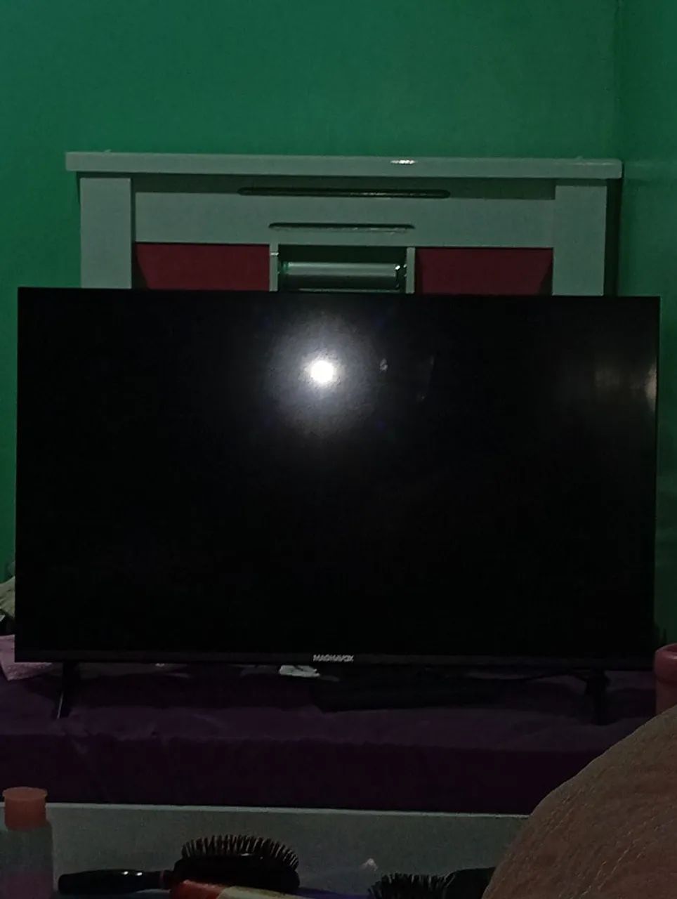 Tv smart 32 polegadas +2 controles original pouco tempo de usada - Foto 3