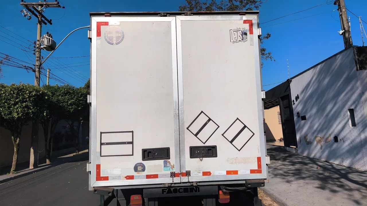 Ford Cargo 815N  - Foto 6