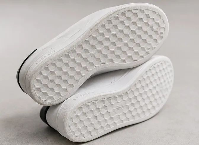 Tênis Adidas 42 - Foto 3