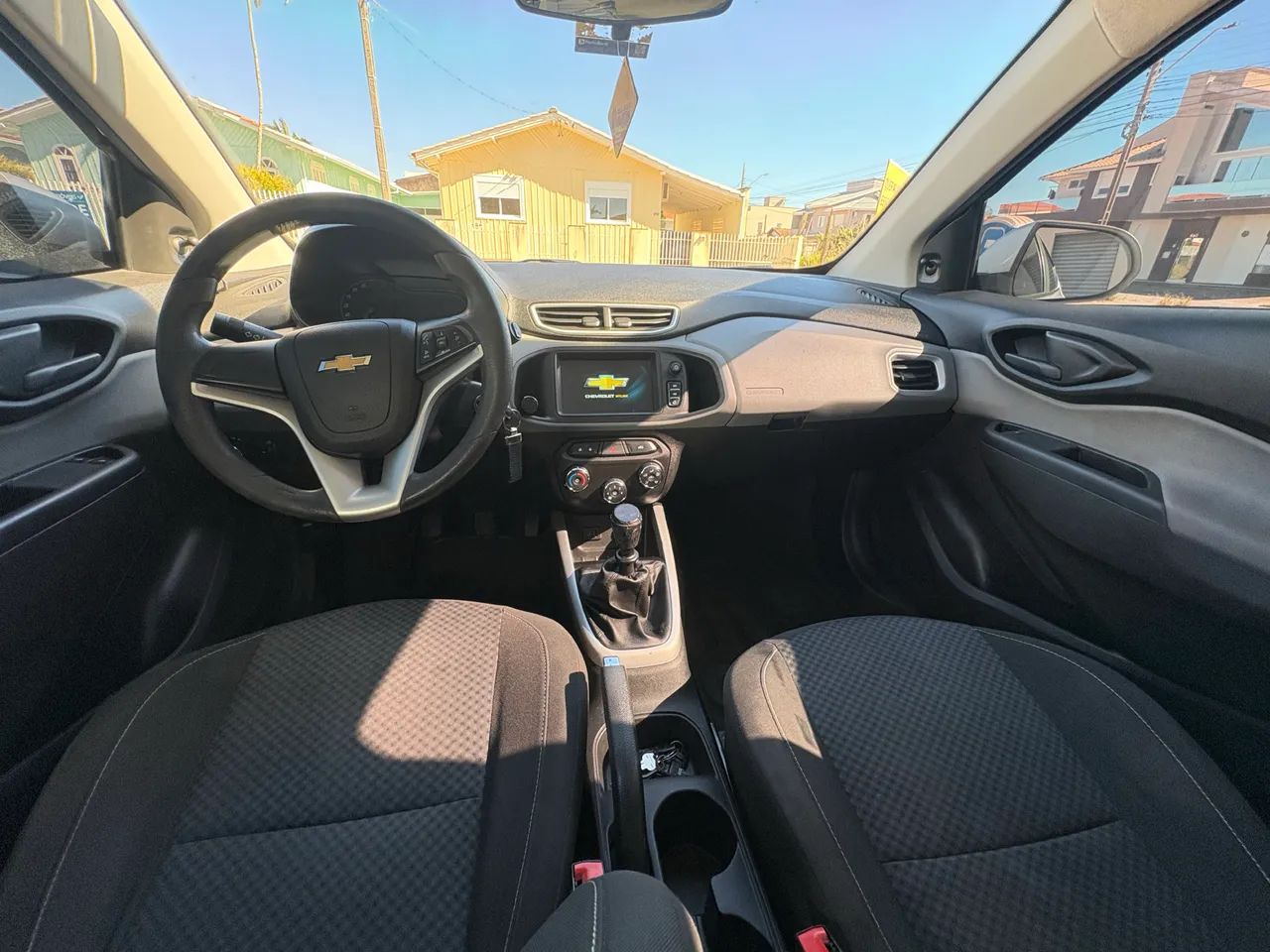 Chevrolet Onix Hatch LT 1.4 8V Flex Mec. 4P 2018 - Foto 5