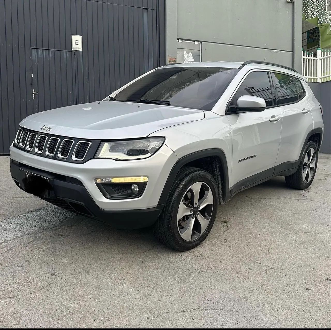 Jeep Compass Longitude 2.0 4X4 Dies. 16V Aut. 2017 - Foto 2