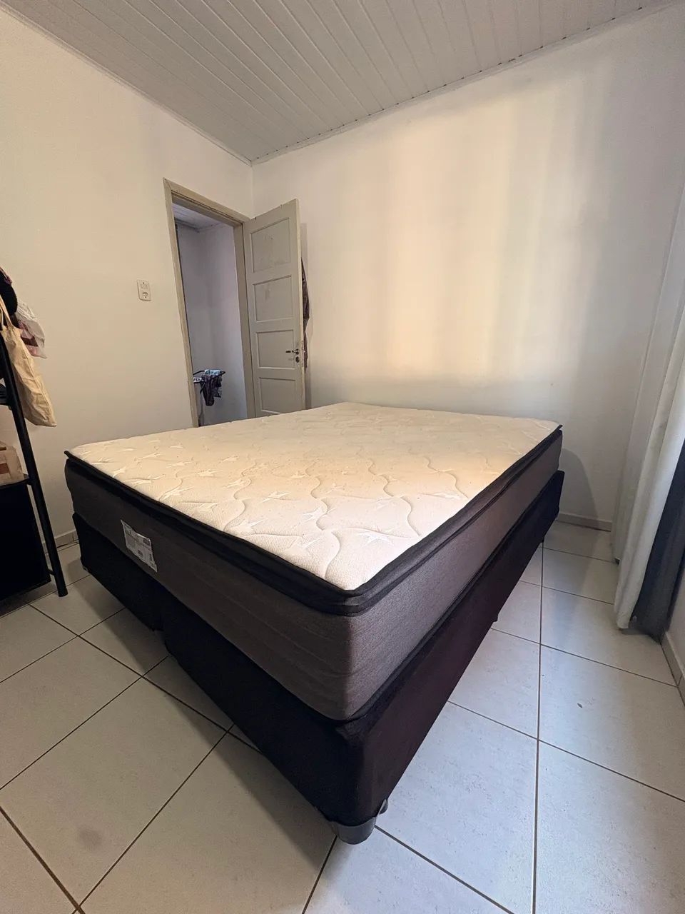 Cama queen Gazin 