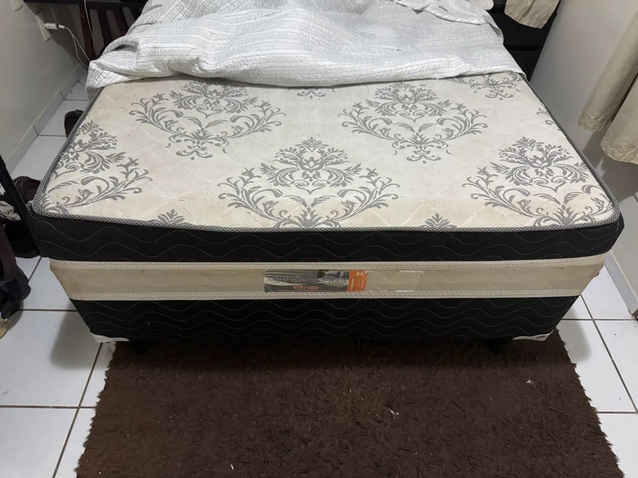 Cama Box Casal - Usada