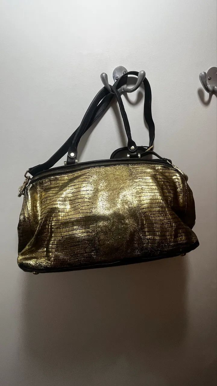 Bolsa Luz da Lua dourada em couro - Foto 3