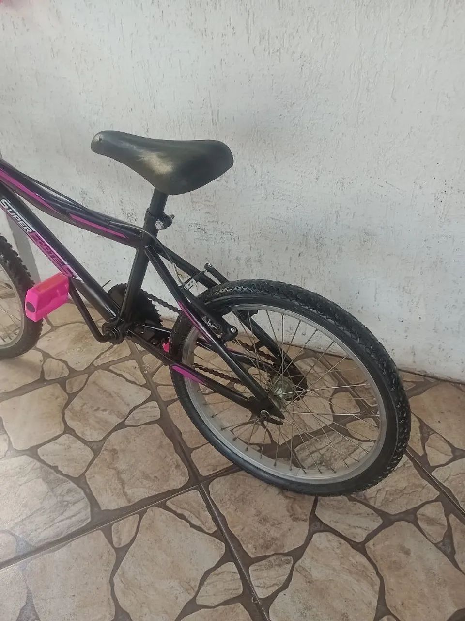 Bicicleta juvenil aro 20 no estado de nova  - Foto 5