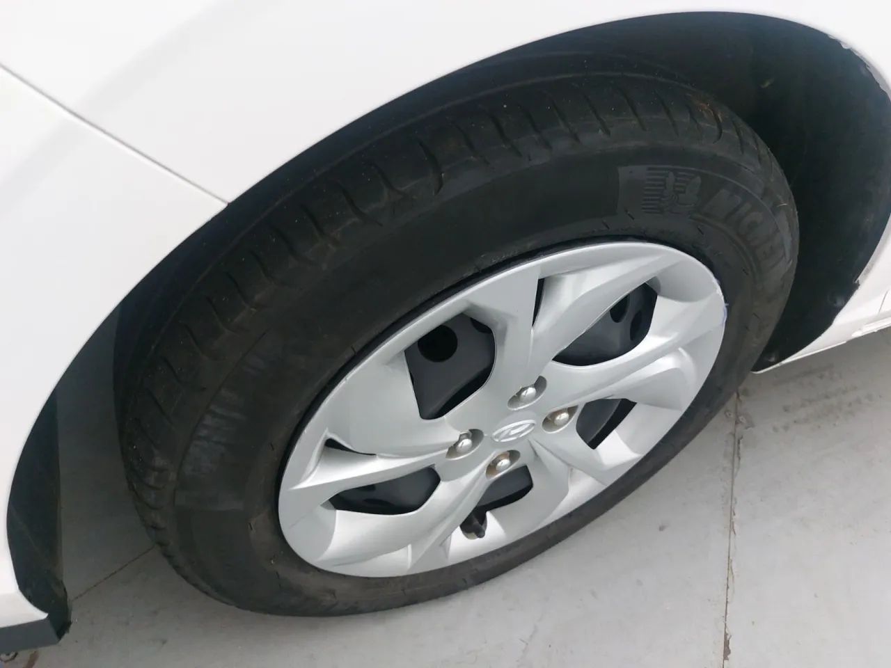 Hyundai HB20S Comfort Plus 1.0 TB Flex 12V Mec., foto 12 de 18