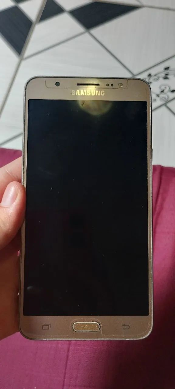 Samsung J7 metal.