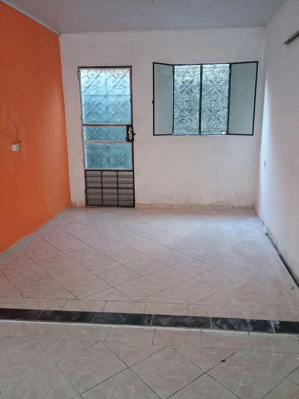 Aluga-se uma casa no margarida Procópio quadra p número 14 - Foto 3