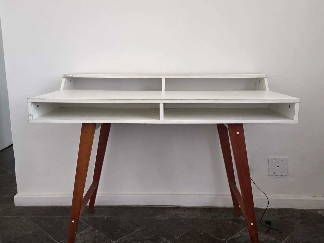 Mesa de eacritório e estudos.  - Foto 2
