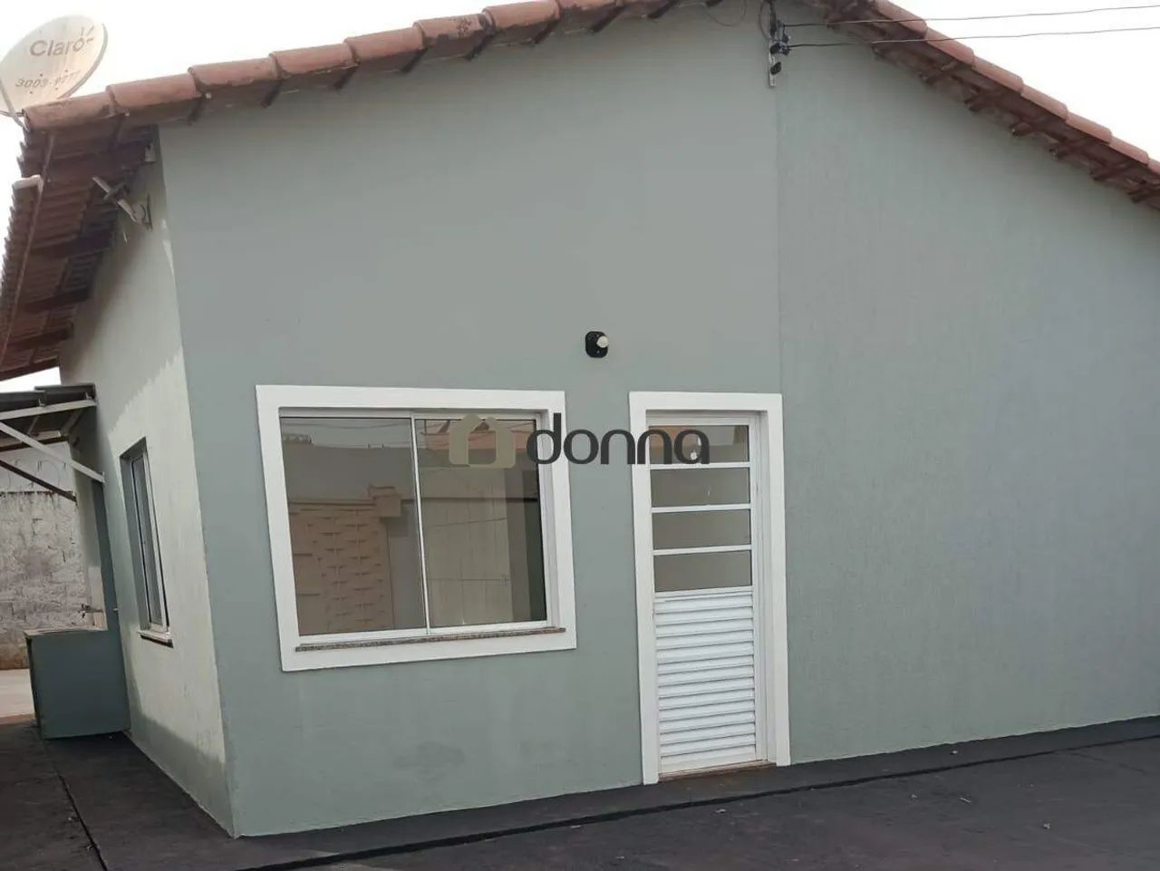 Casa à venda com 2 quartos e 3 vagas no Parque Colibri, Uberaba/MG