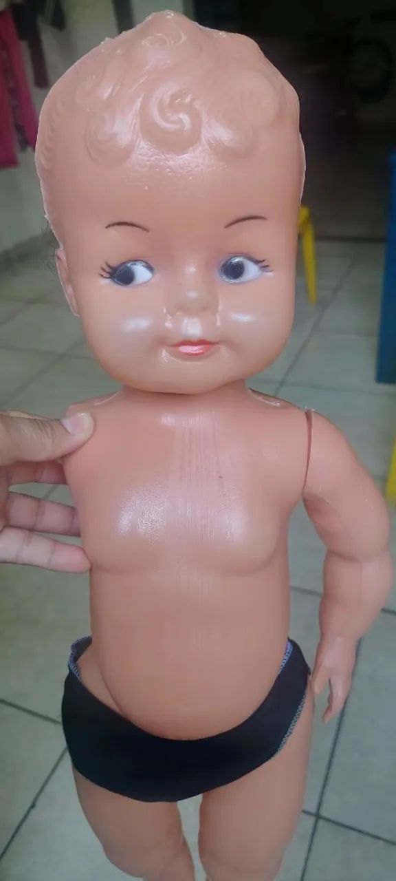 Boneco de plástico 