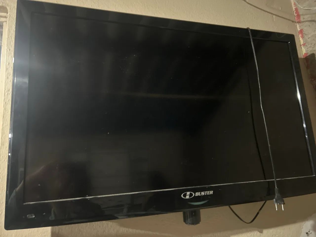 Vendo tv buster 42 polegadas  - Foto 2