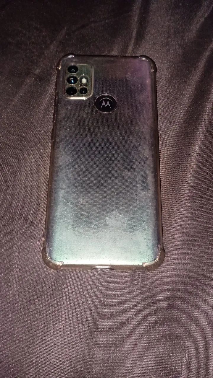 Vendo 2 moto g pra retirar peças 