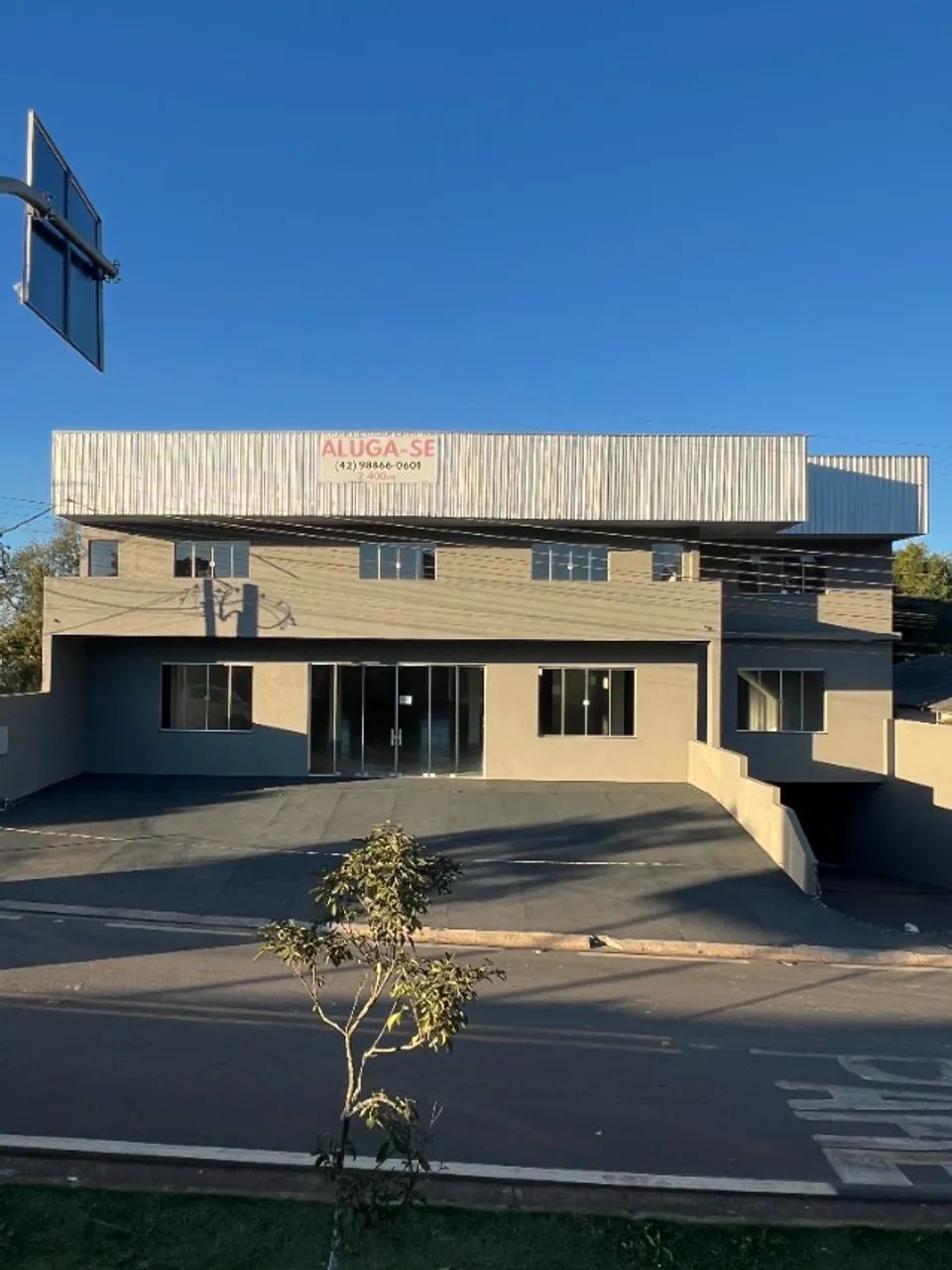 VENDO OU ALUGO galpão comercial em Ortigueira Pr[preço a combinar}