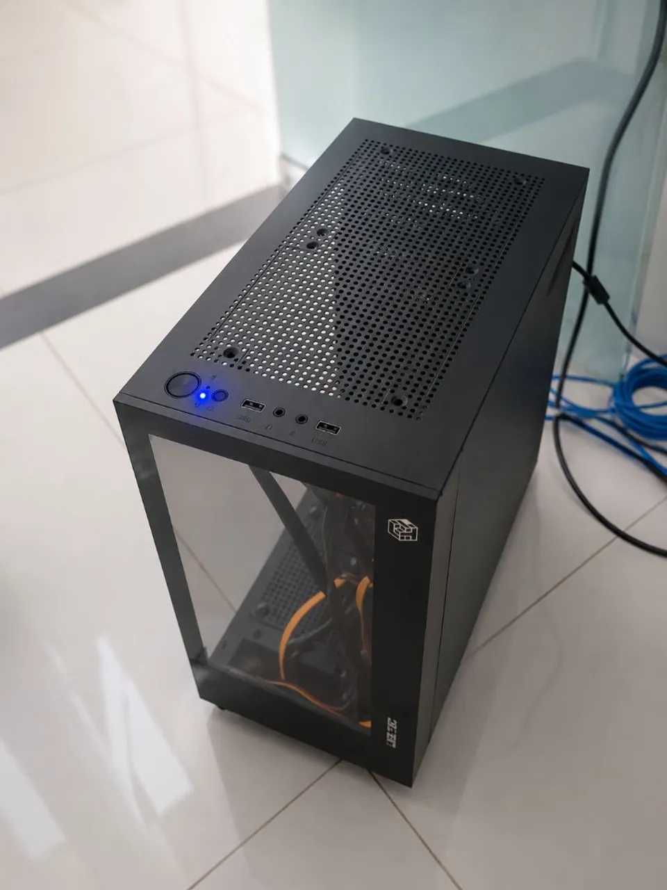 Computador Ryzen 3 2200G - 8 GB memoria + GTX960 2GB + SSD 256 Gb