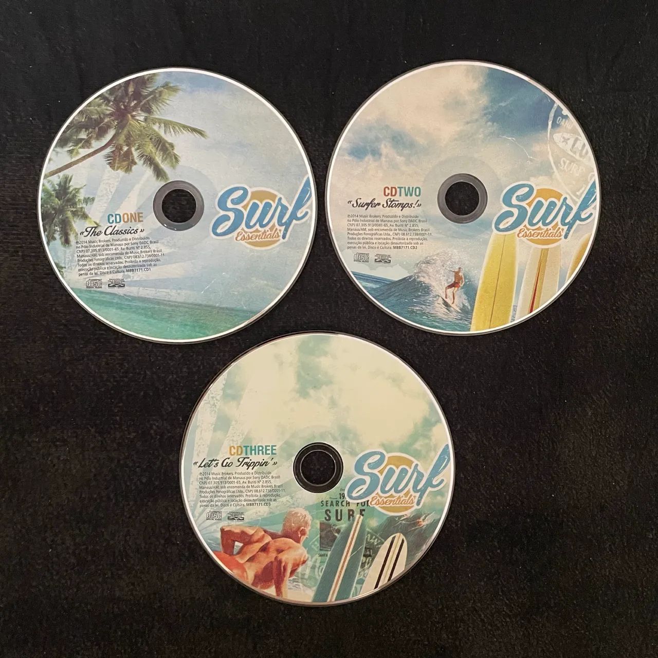 Surf Essentials (Box digipack 3 CDs) - CDs, DVDs etc - Nazaré