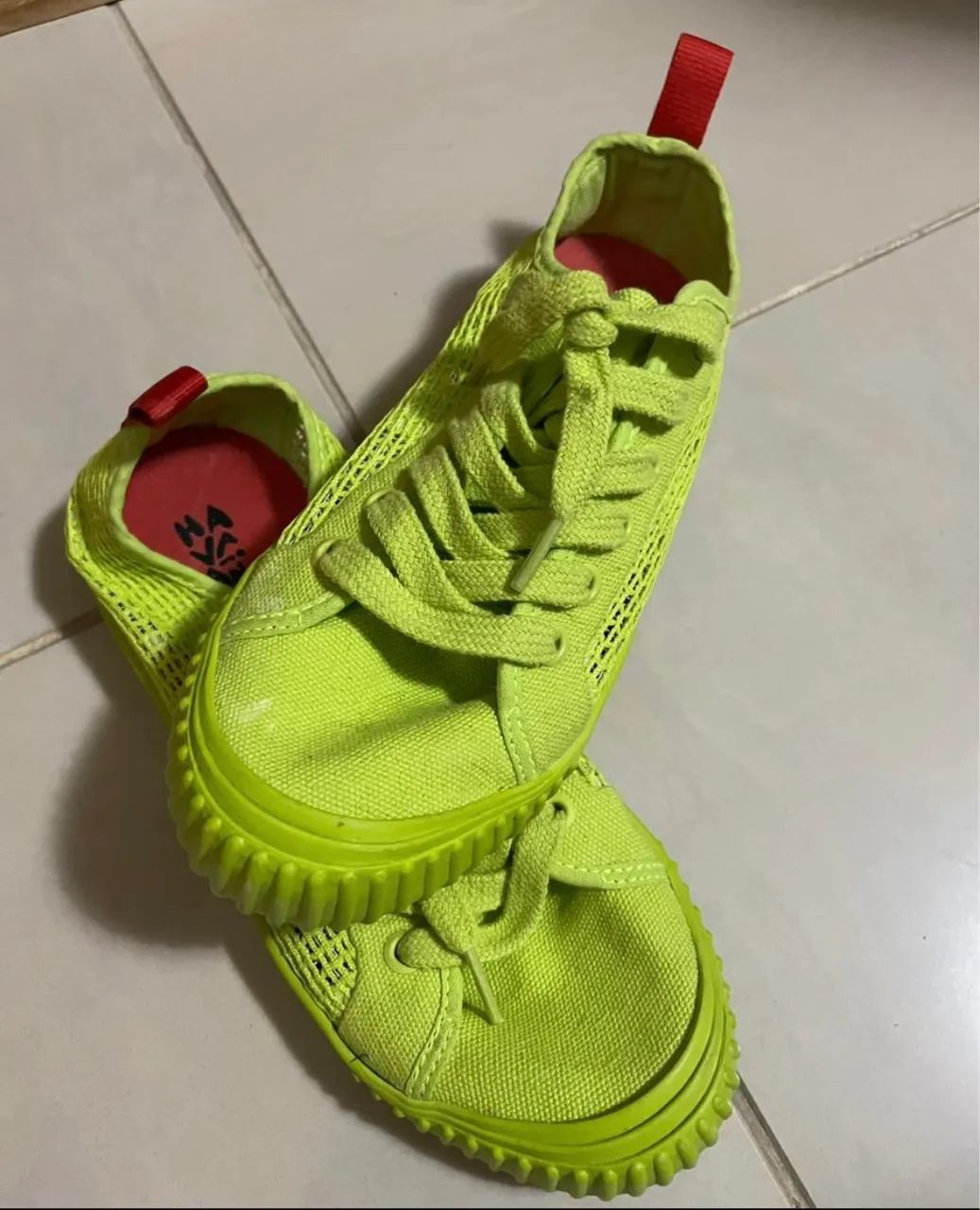 Tênis lindo 